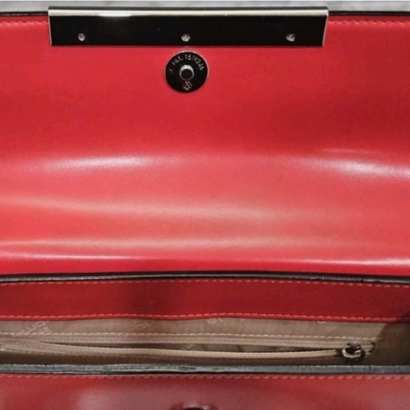 CYBER SPECIAL Red Italian Leather Cromia Handbag - Picture 3 of 12